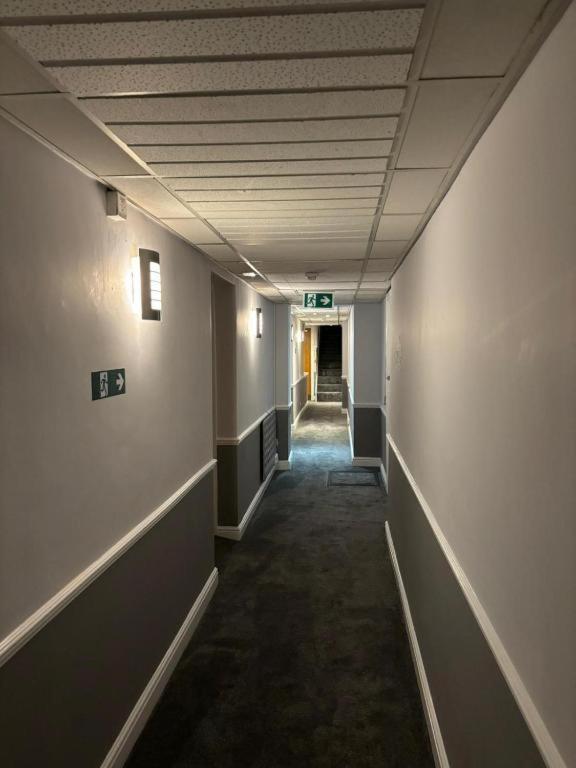 Dancenter East Midlands Airport Hotel 3*
